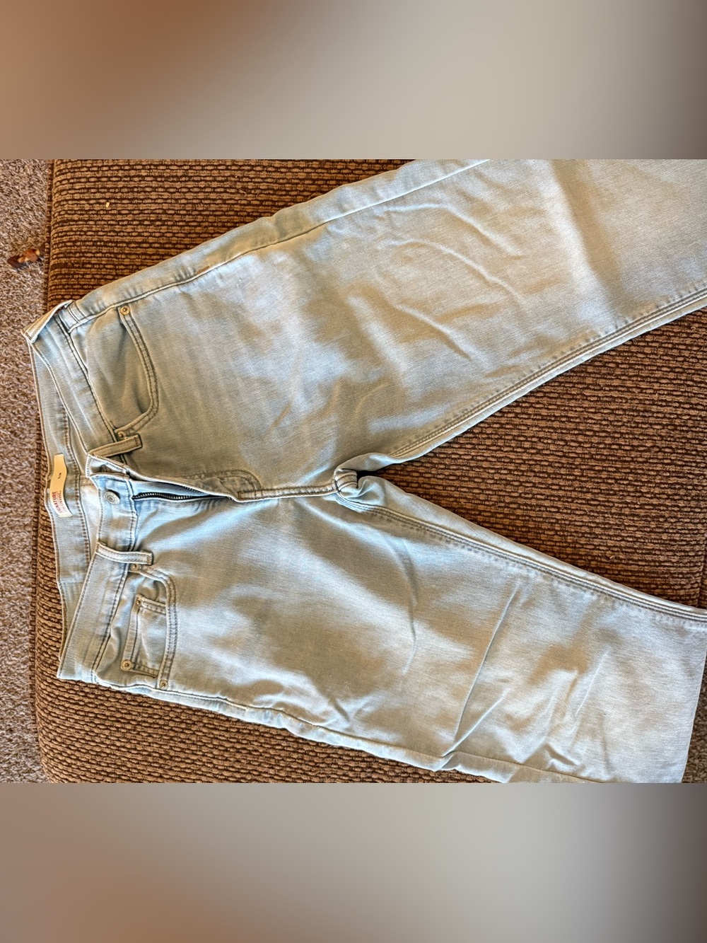 Light wash Levi jeans